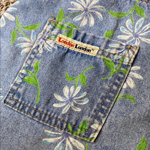 Vintage 90’s LONDONJEAN Blue and Green Skorts with Floral Pattern - Picture 2 of 8